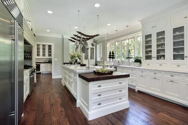 Transform Your Home with Custom Kitchen Cabinetry Scottsdale