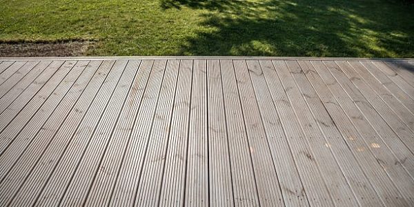 Cost-Effective Composite Decks Without Compromising Quality