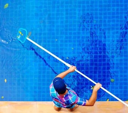What’s Included in Professional Pool Maintenance & Weekly Pool Service