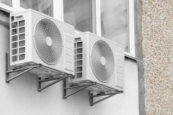 How to Choose a Window Air Conditioner with Heating for Your Home