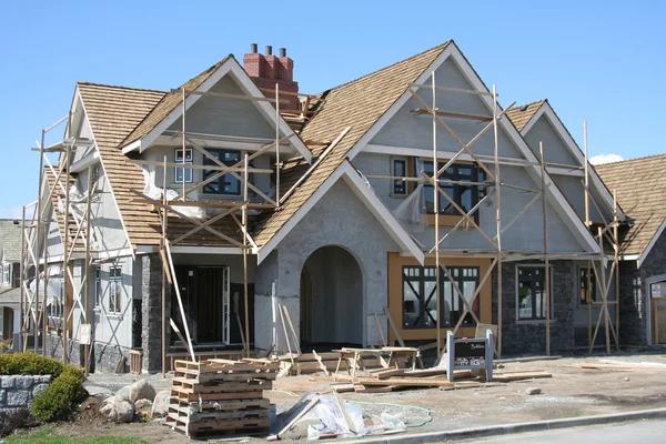 Find an Expert Tiny House Builder for Modern Small Homes