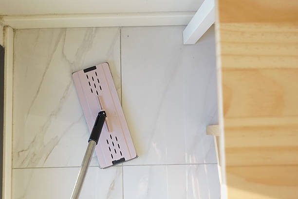 Commercial Cleaning Tips to Keep Your Workplace Spotless