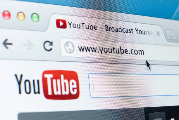 An Overview of SNSHelper Services for Social Media Users