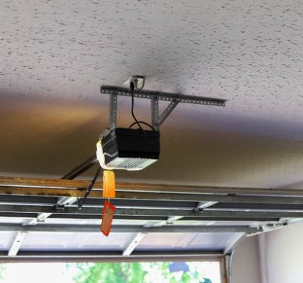 Get Fast and Reliable Garage Door Repair Near Me